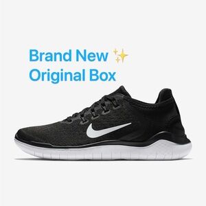 Brand New Nike Free Run 2018 Running Shoes in size 8.5 Black/white color 🖤🤍